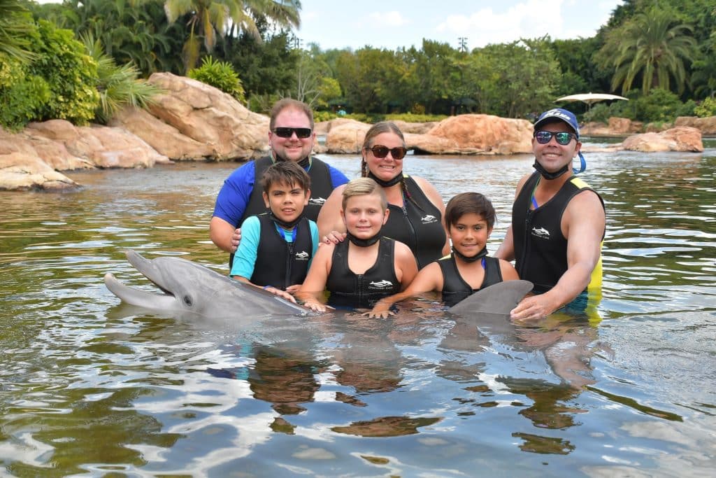 Discovery Cove Family Photo Review